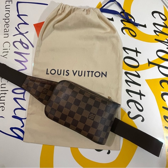 Louis Vuitton Geronimos Ebene Damier
Bum Bag - Picture 13 of 16